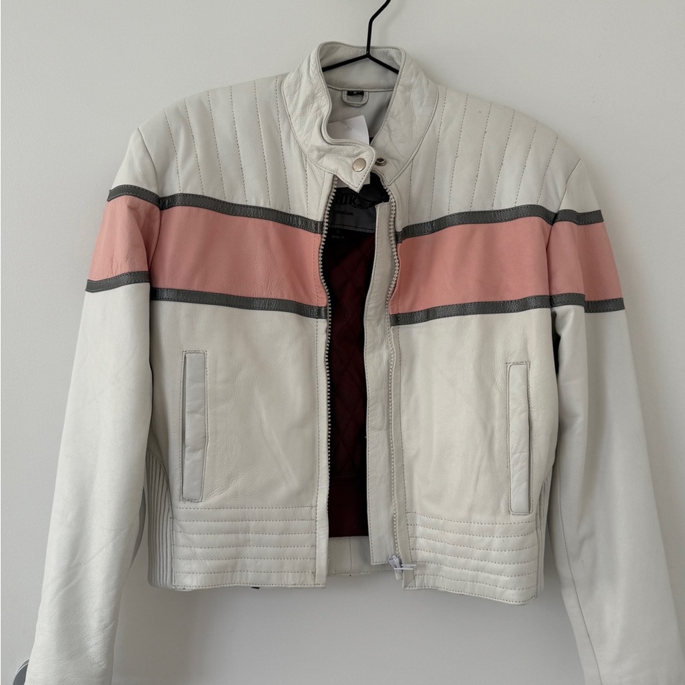 Unik Women's White and Pink Jacket